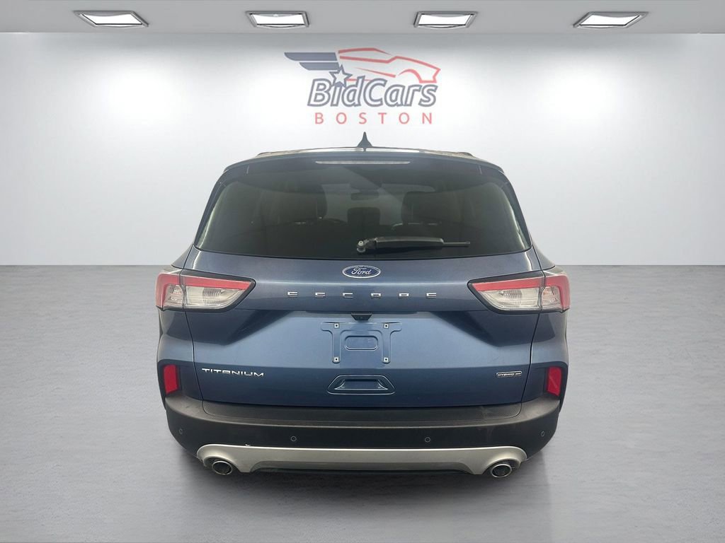 Used 2020 Ford Escape Titanium w/ Titanium Premium Package 2.0 AWD/4WD image 5