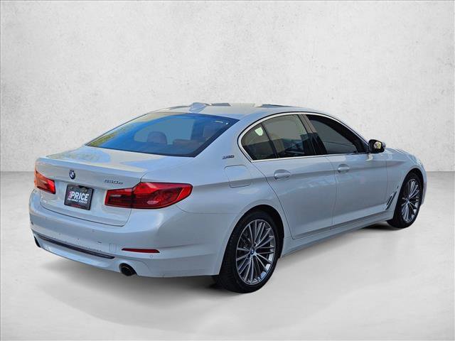 Used 2019 BMW 530e w/ Convenience Package image 5