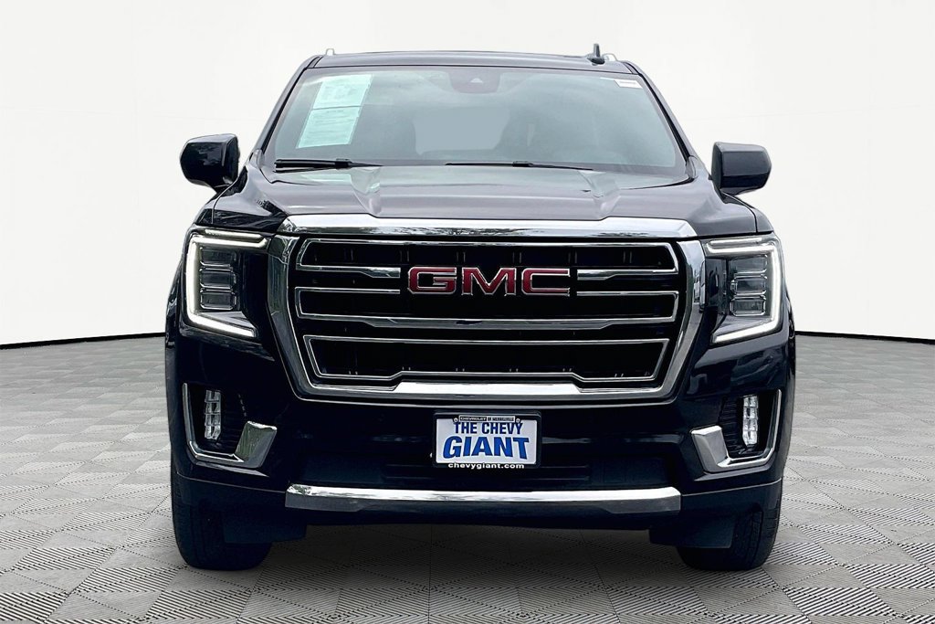 Used 2023 GMC Yukon SLT AWD/4WD image 2