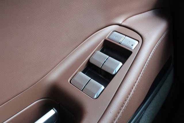 New 2027 Lincoln Navigator Reserve AWD/4WD image 6