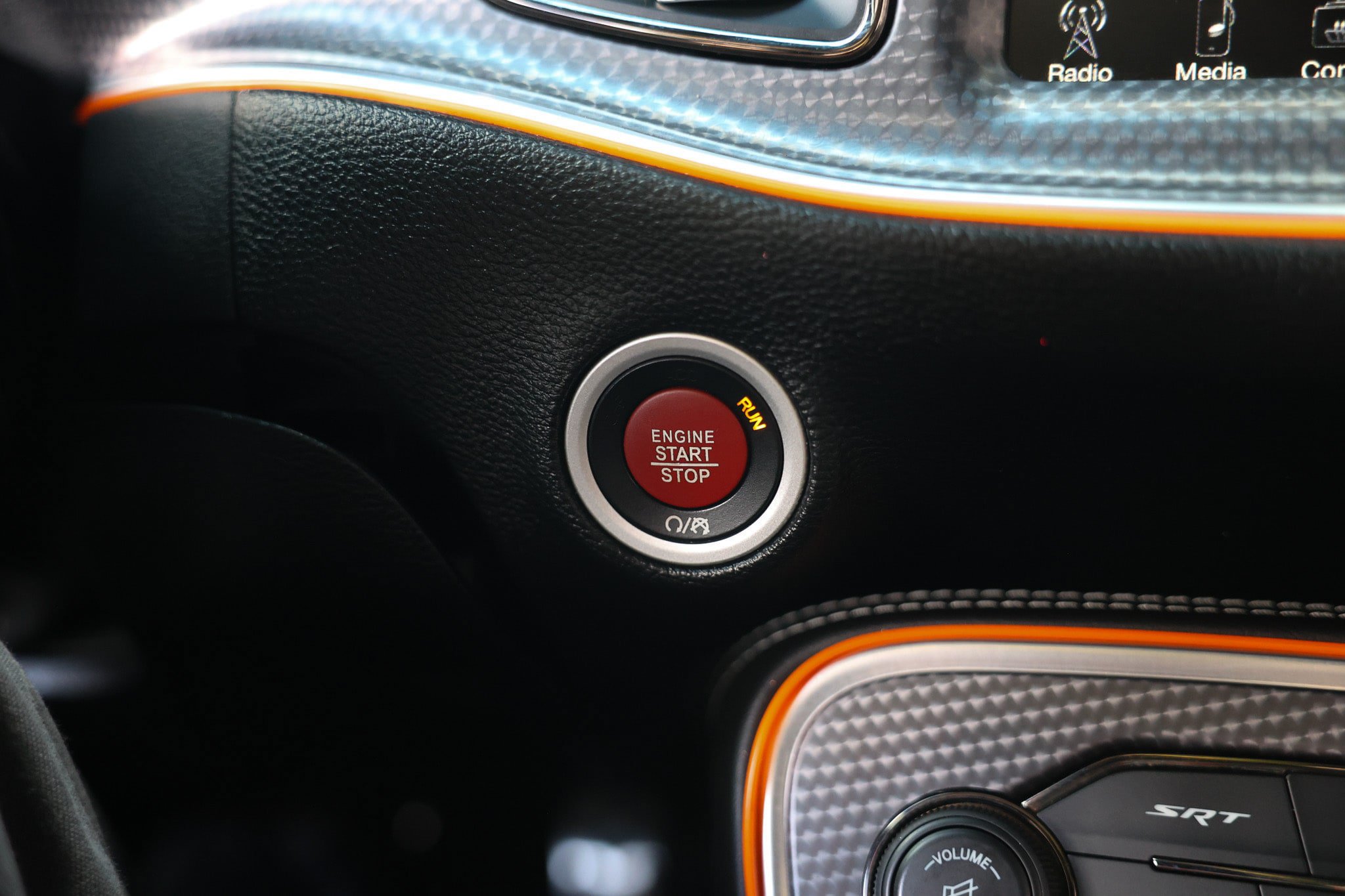 Used 2016 Dodge Challenger SRT Hellcat RWD image 33