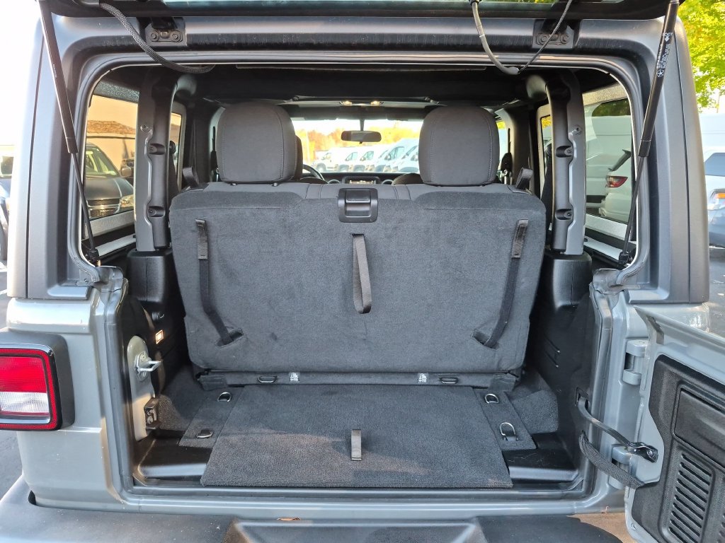 Used 2021 Jeep Wrangler Sport AWD/4WD image 25