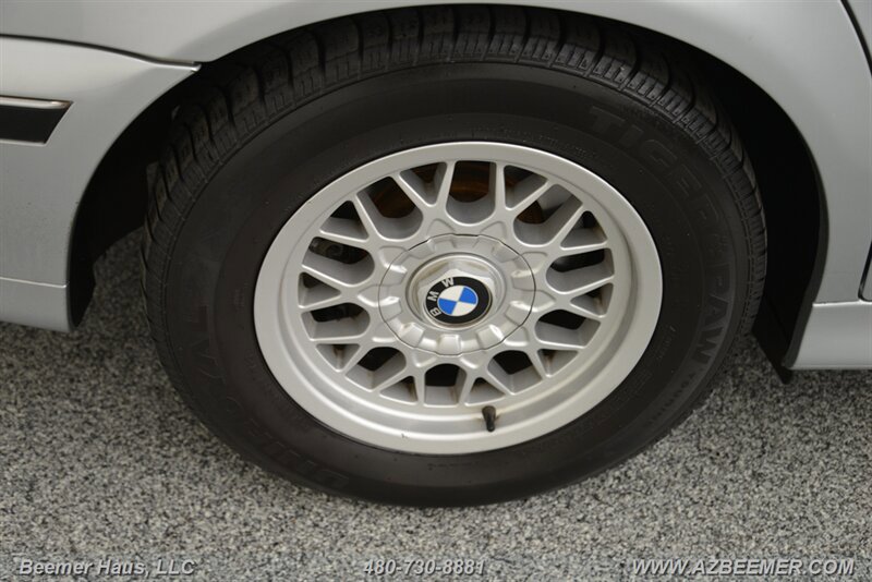 Used 1997 BMW 528i Sedan image 42