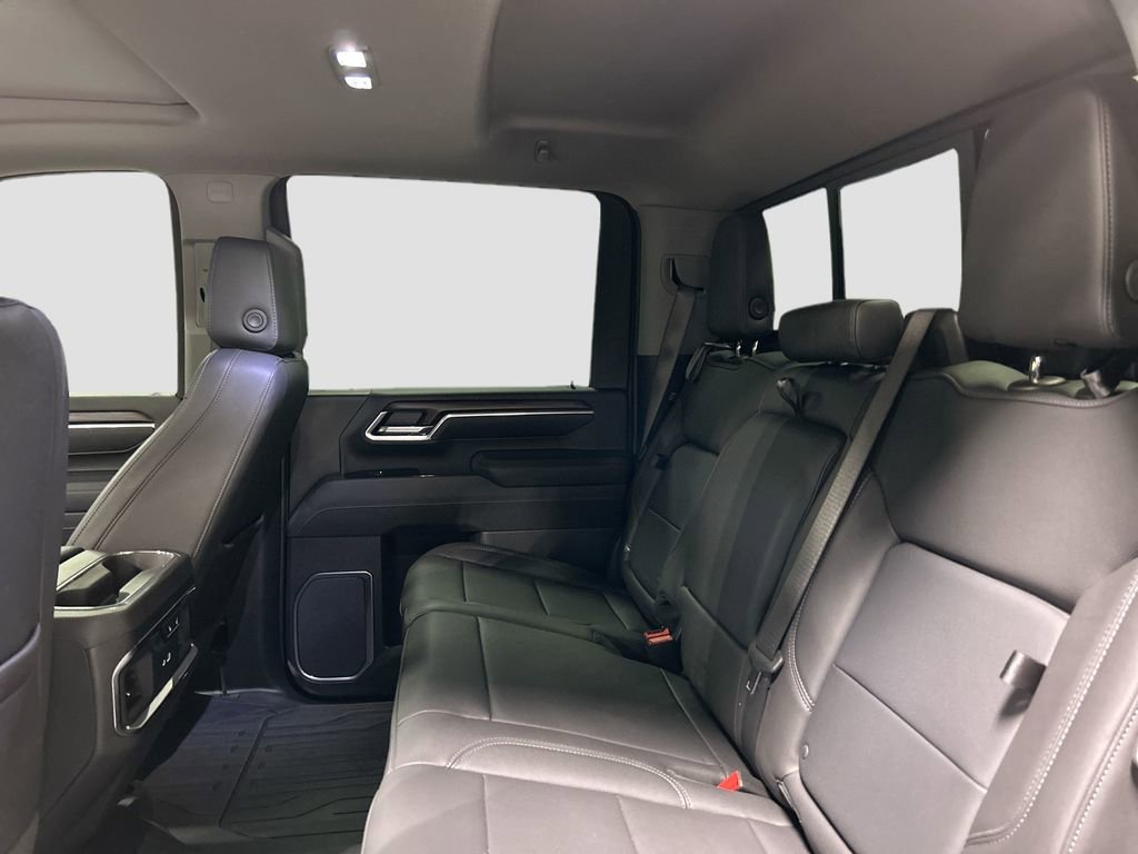 Used 2025 GMC Sierra 2500 SLT w/ SLT Premium Package image 26
