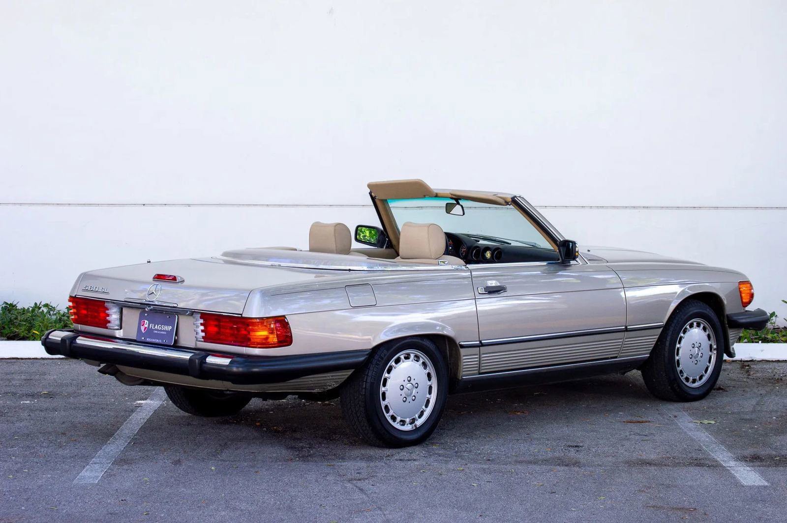 Used 1989 Mercedes-Benz 560 SL image 13