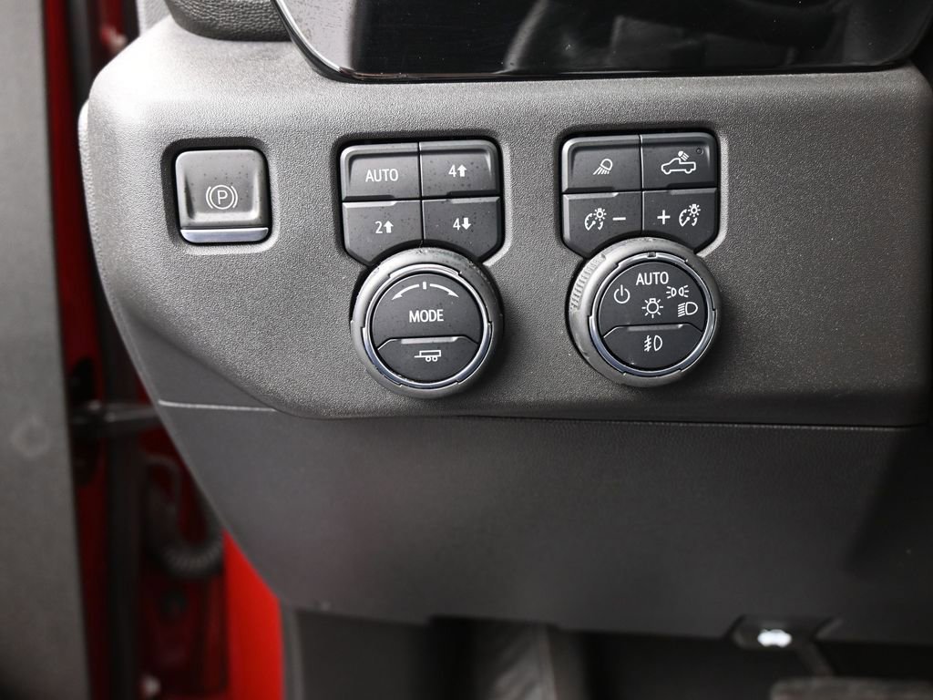 Used 2023 Chevrolet Silverado 1500 LT Trail Boss w/ LT Trail Boss Premium Package image 40