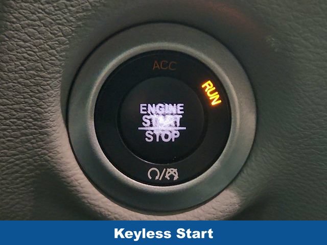 Used 2019 Chrysler Pacifica Touring-L FWD image 16