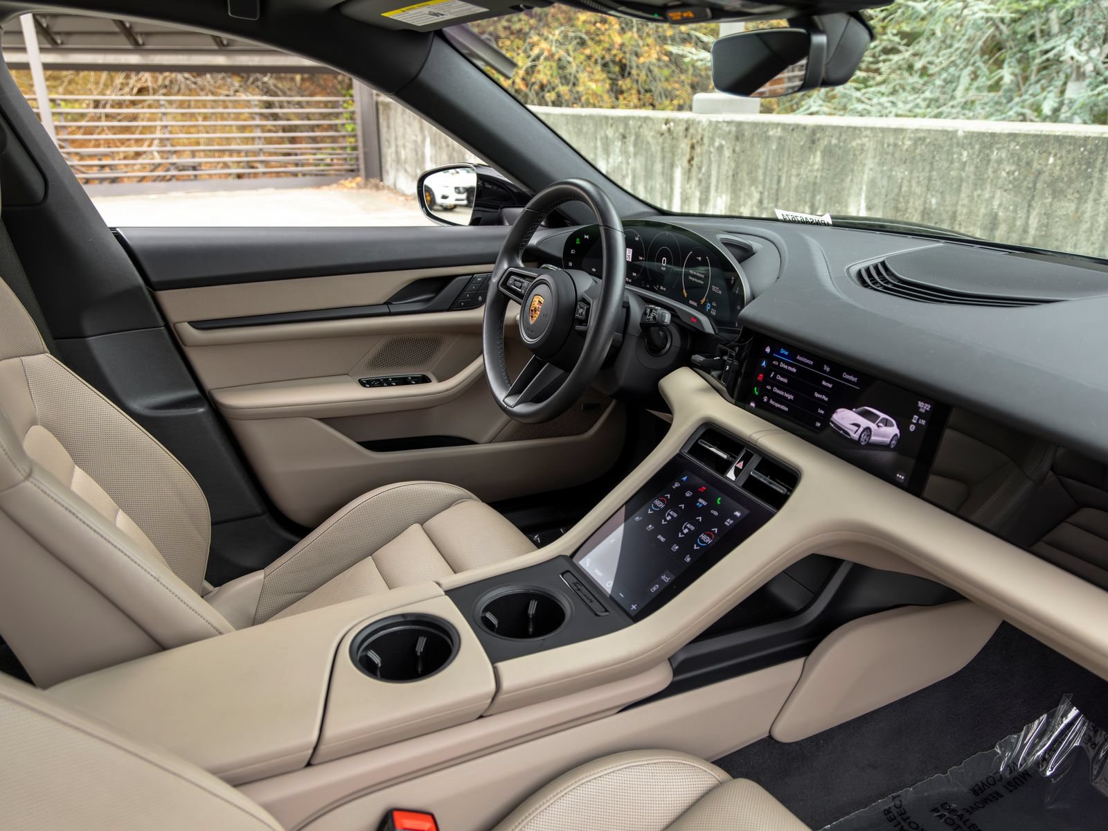 Certified 2022 Porsche Taycan 4 Cross Turismo AWD/4WD image 51