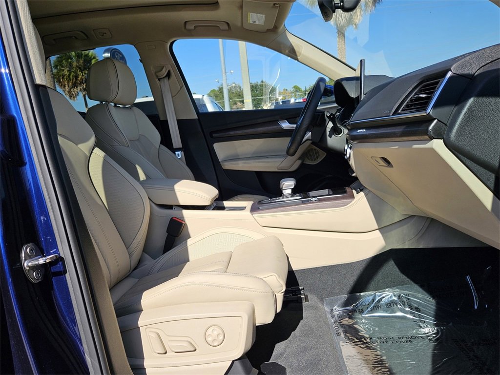 Used 2025 Audi Q5 2.0T Premium Plus w/ Premium Plus Package image 37