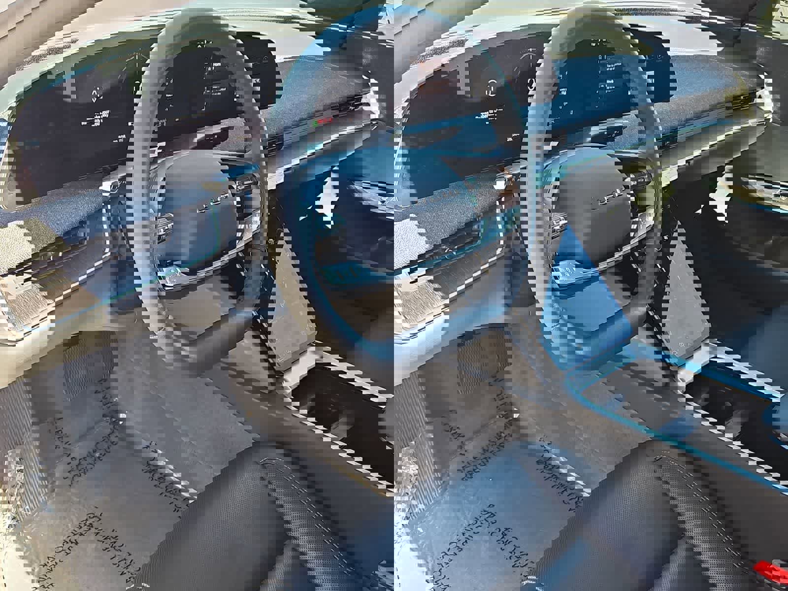 Used 2024 Lucid Air Pure image 11