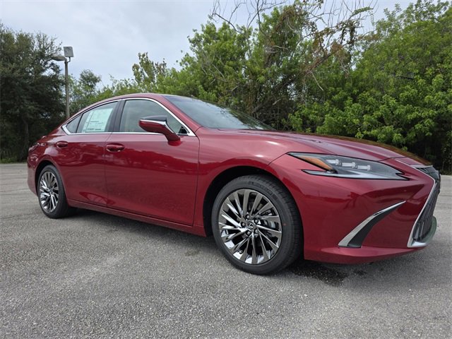 New 2025 Lexus ES 300h Ultra Luxury