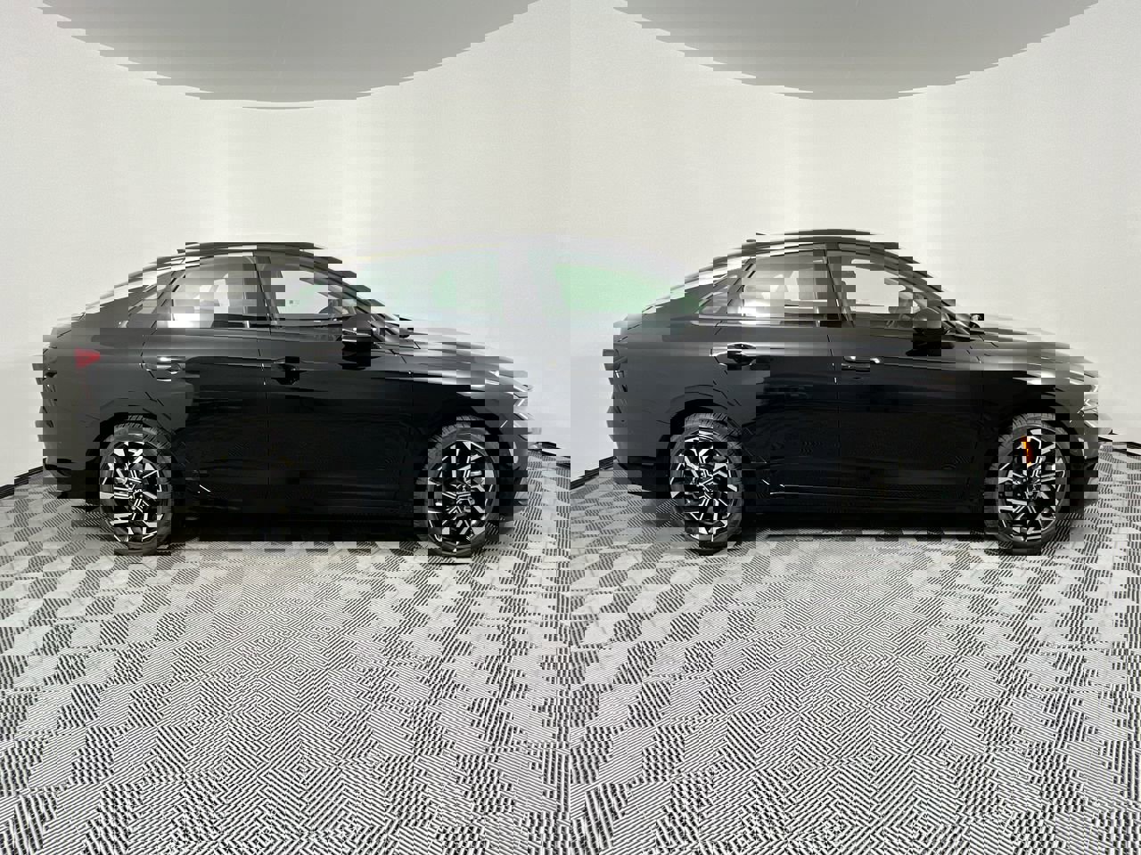 New 2026 Kia K5 EX image 2