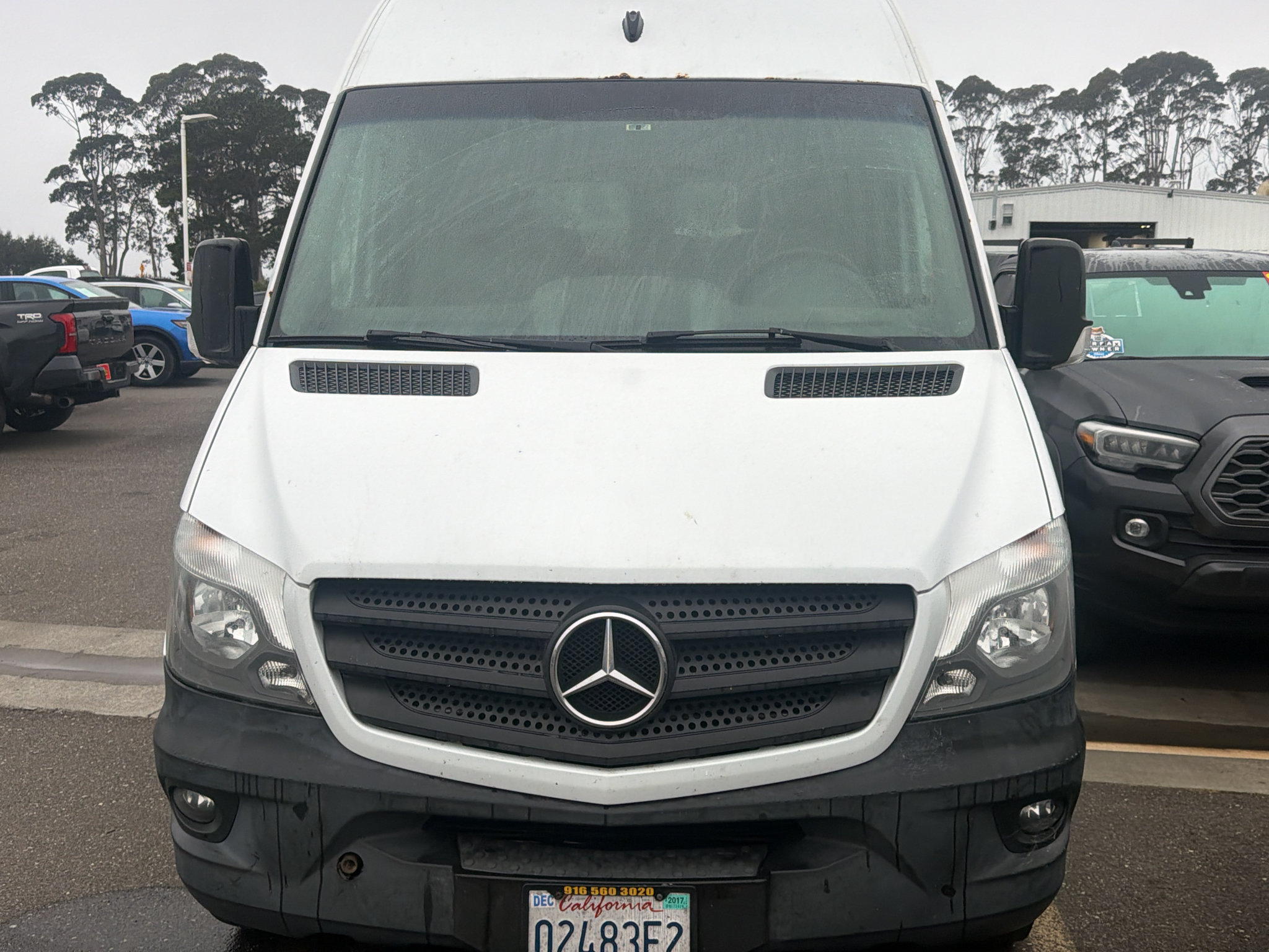 Used 2016 Mercedes-Benz Sprinter 2500 image 2