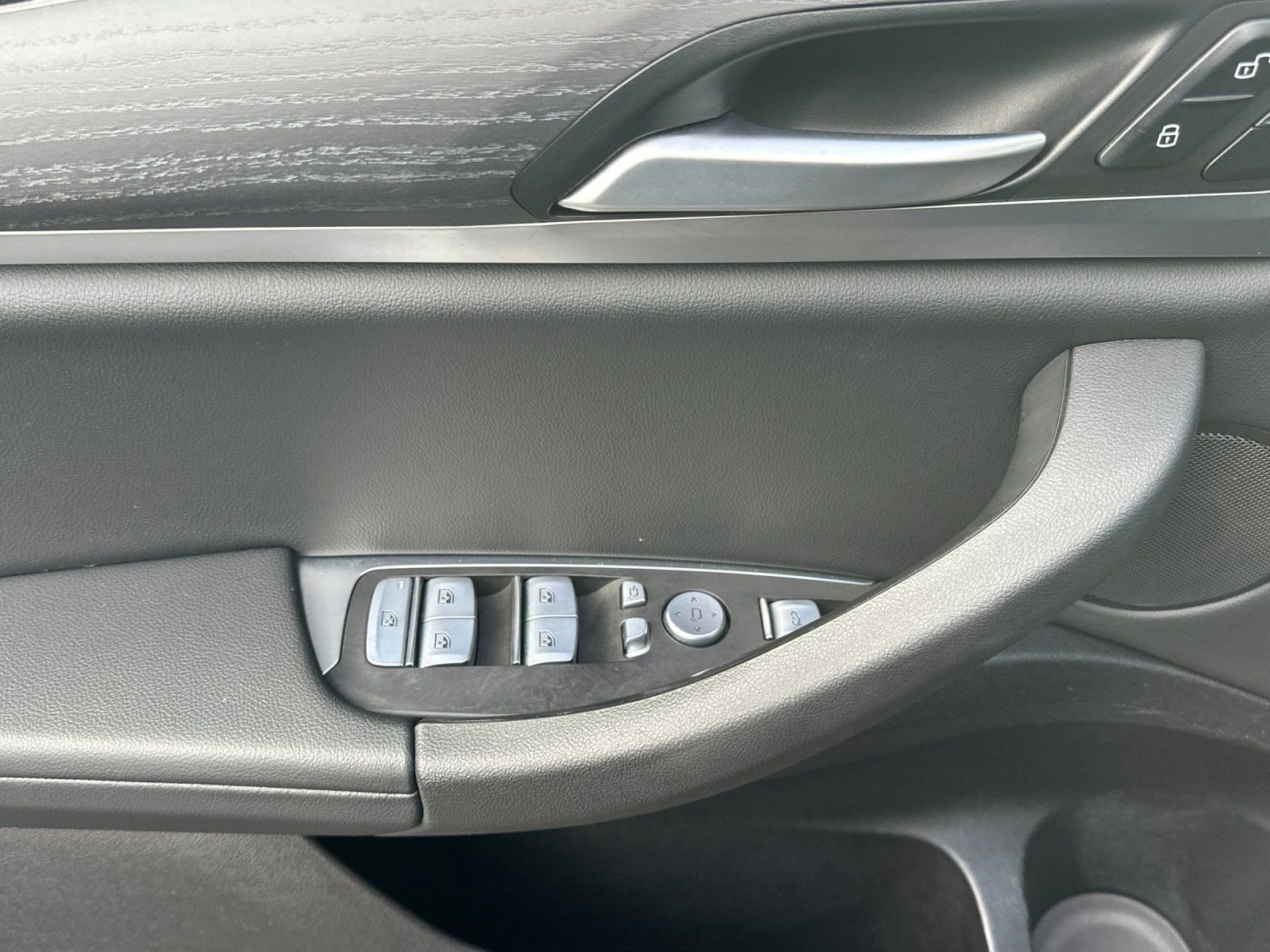 Used 2023 BMW X3 sDrive30i w/ Convenience Package image 11