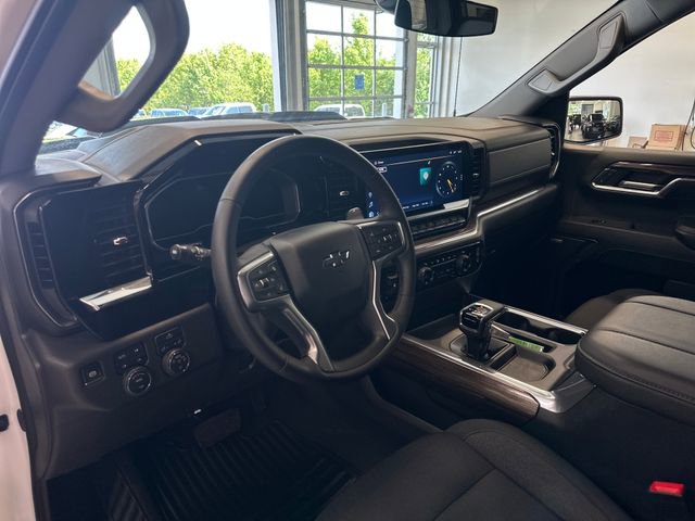 Used 2024 Chevrolet Silverado 1500 LT Trail Boss w/ Convenience Package II AWD/4WD image 27