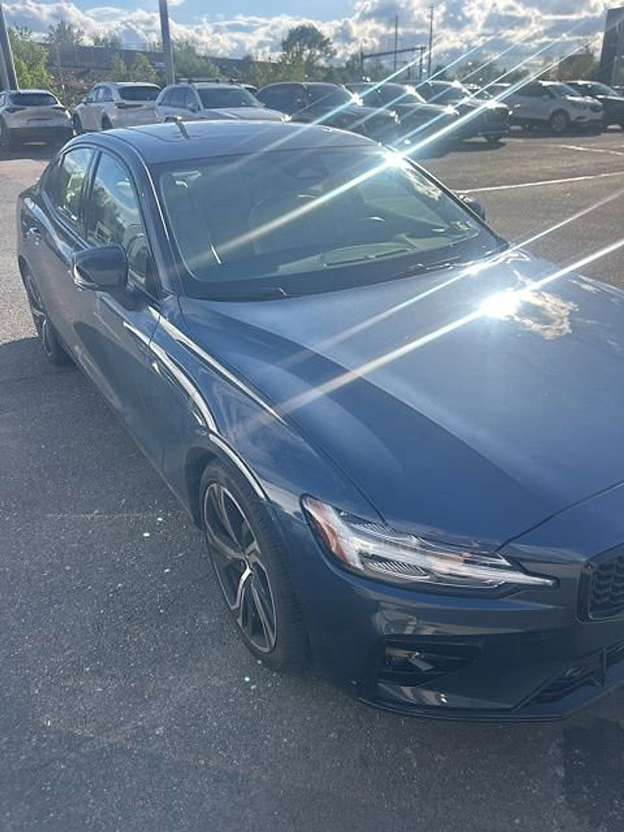 Used 2023 Volvo S60 B5 Plus w/ Climate Package AWD/4WD image 8