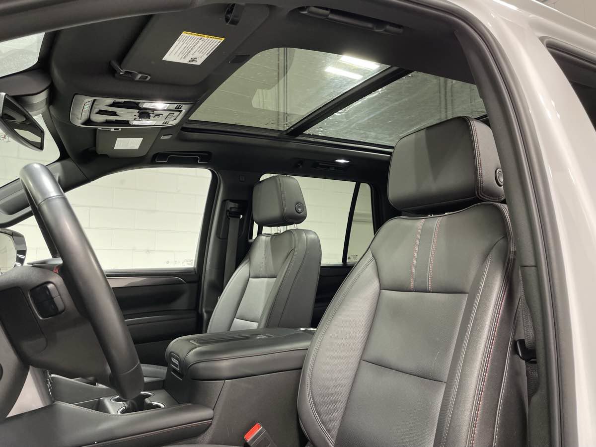 Used 2023 Chevrolet Tahoe RST w/ Sport Performance Package AWD/4WD image 14