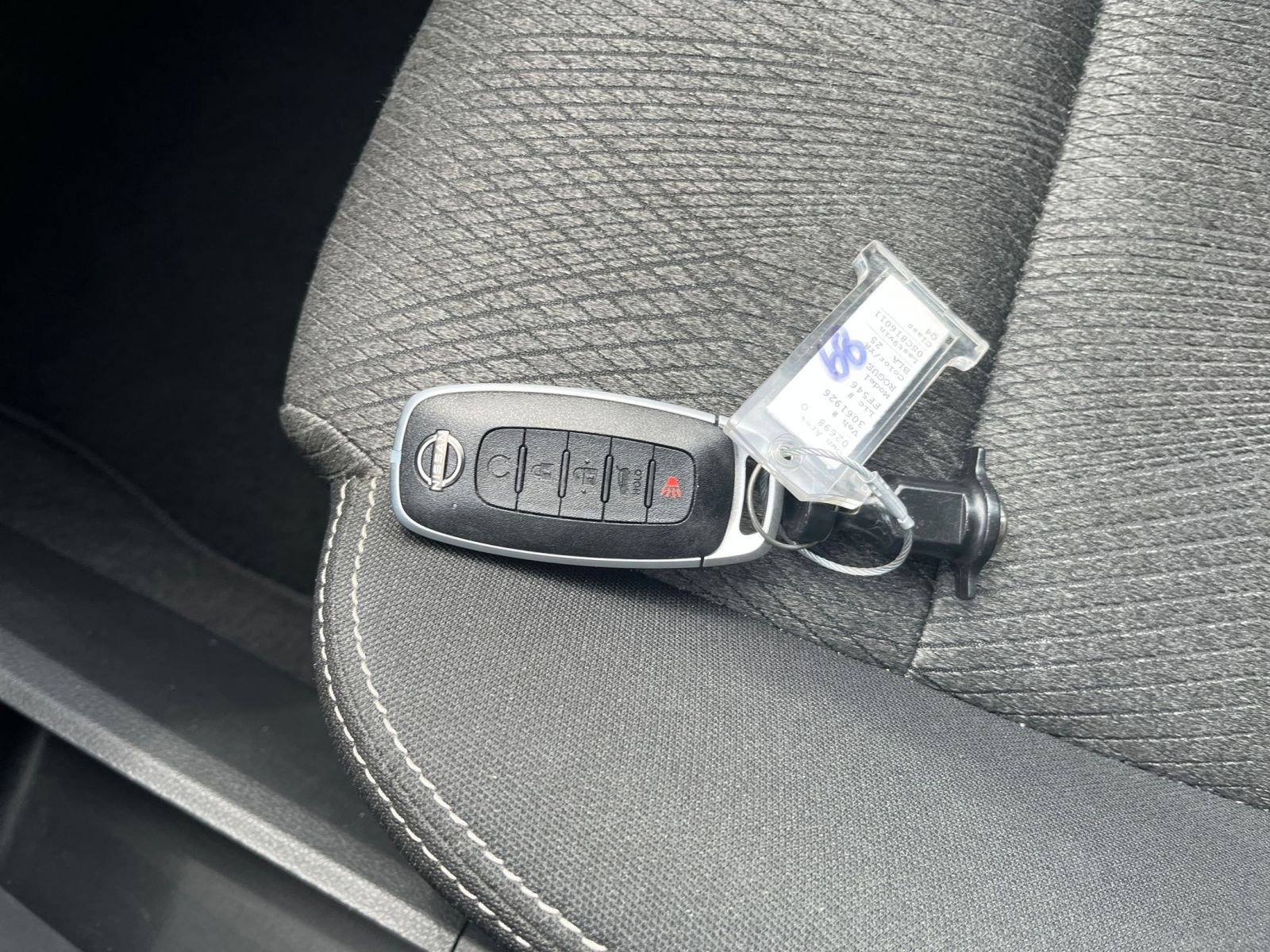 Used 2025 Nissan Rogue SV image 21