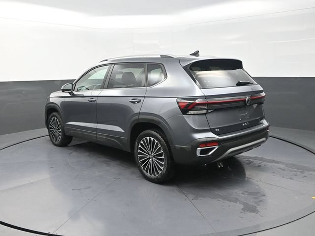 Used 2026 Volkswagen Taos SE FWD image 6