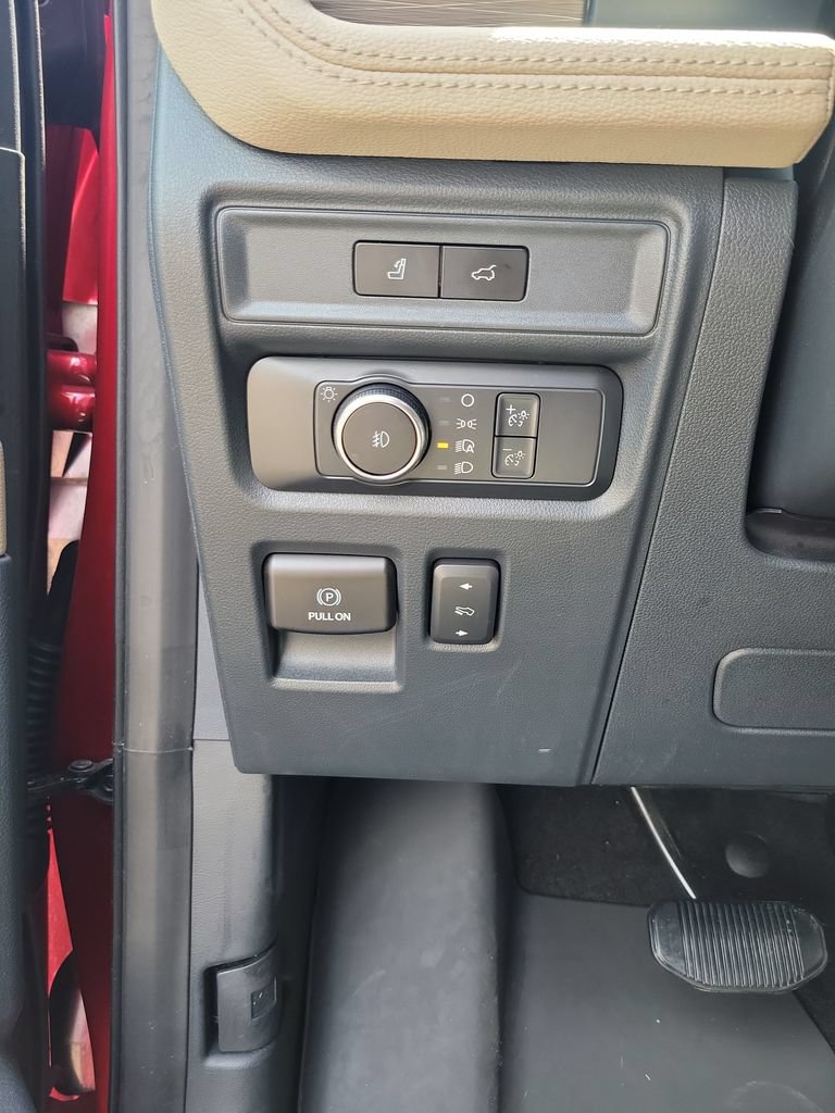 Used 2022 Ford Expedition Limited RWD image 42