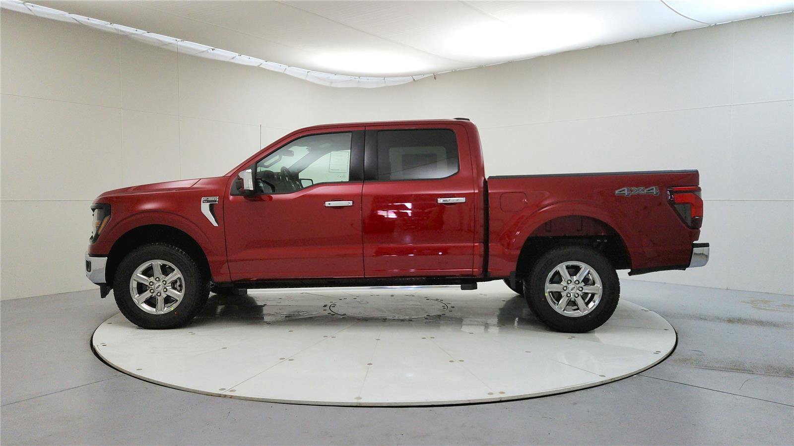 New 2025 Ford F150 XLT w/ Equipment Group 302A MID image 5