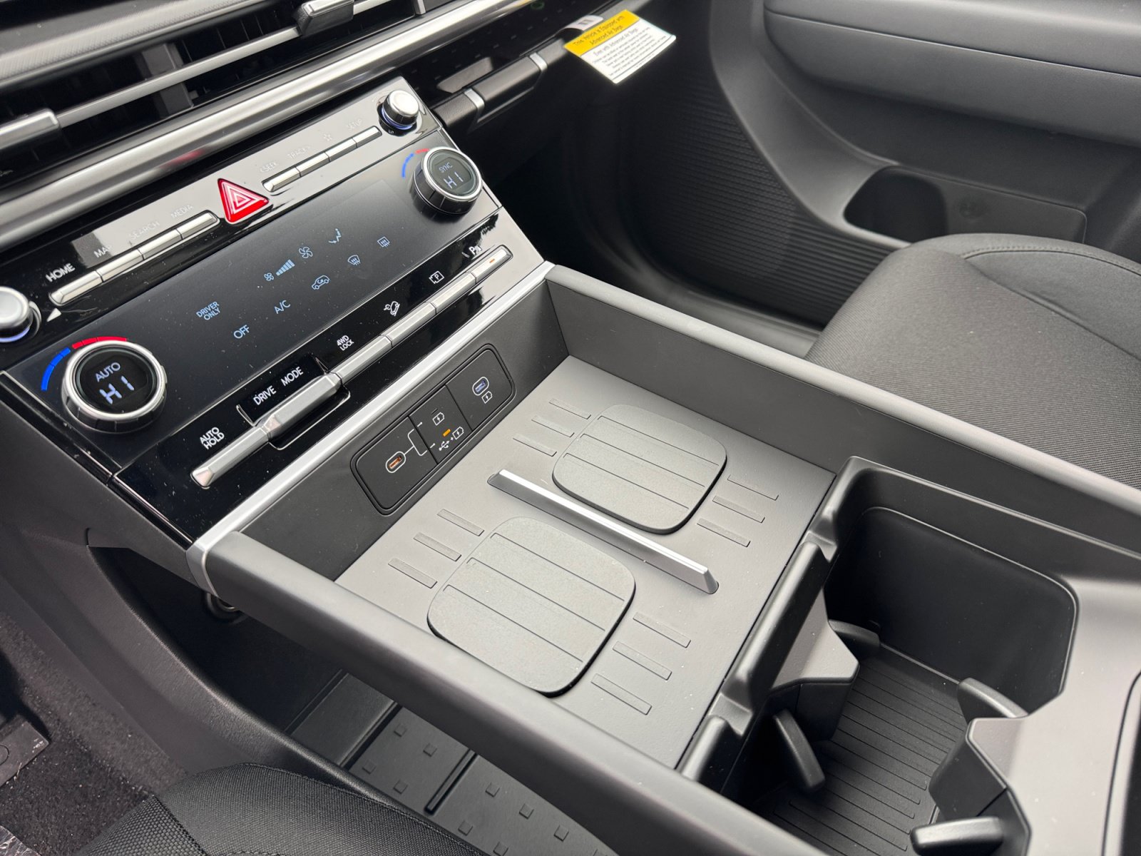 New 2026 Hyundai Santa Fe SE AWD/4WD image 29