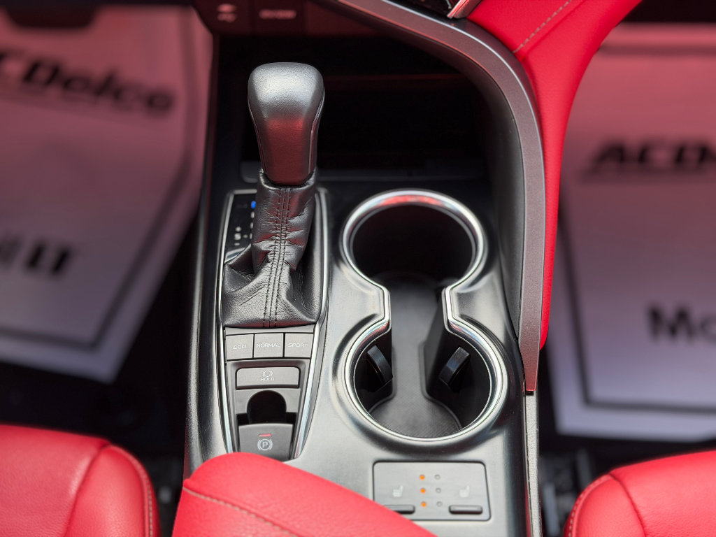 Used 2018 Toyota Camry XSE image 12