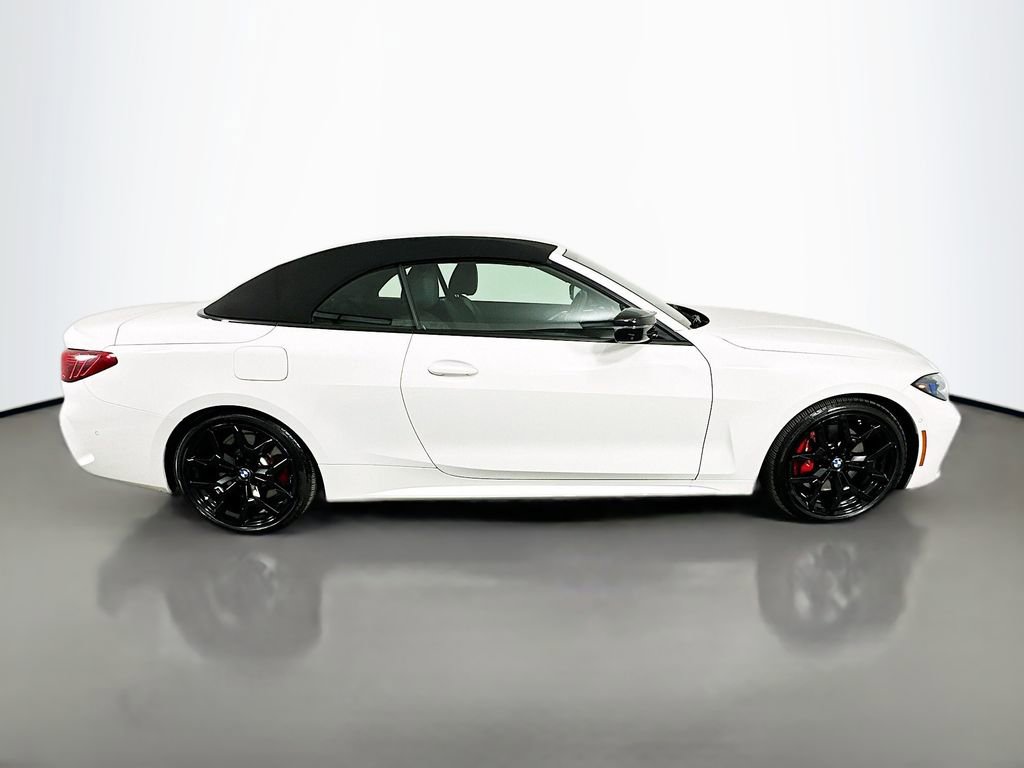 Used 2025 BMW M440i Convertible w/ Premium Package image 4