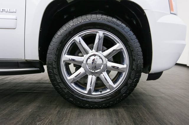 Used 2011 GMC Yukon XL Denali AWD/4WD image 46