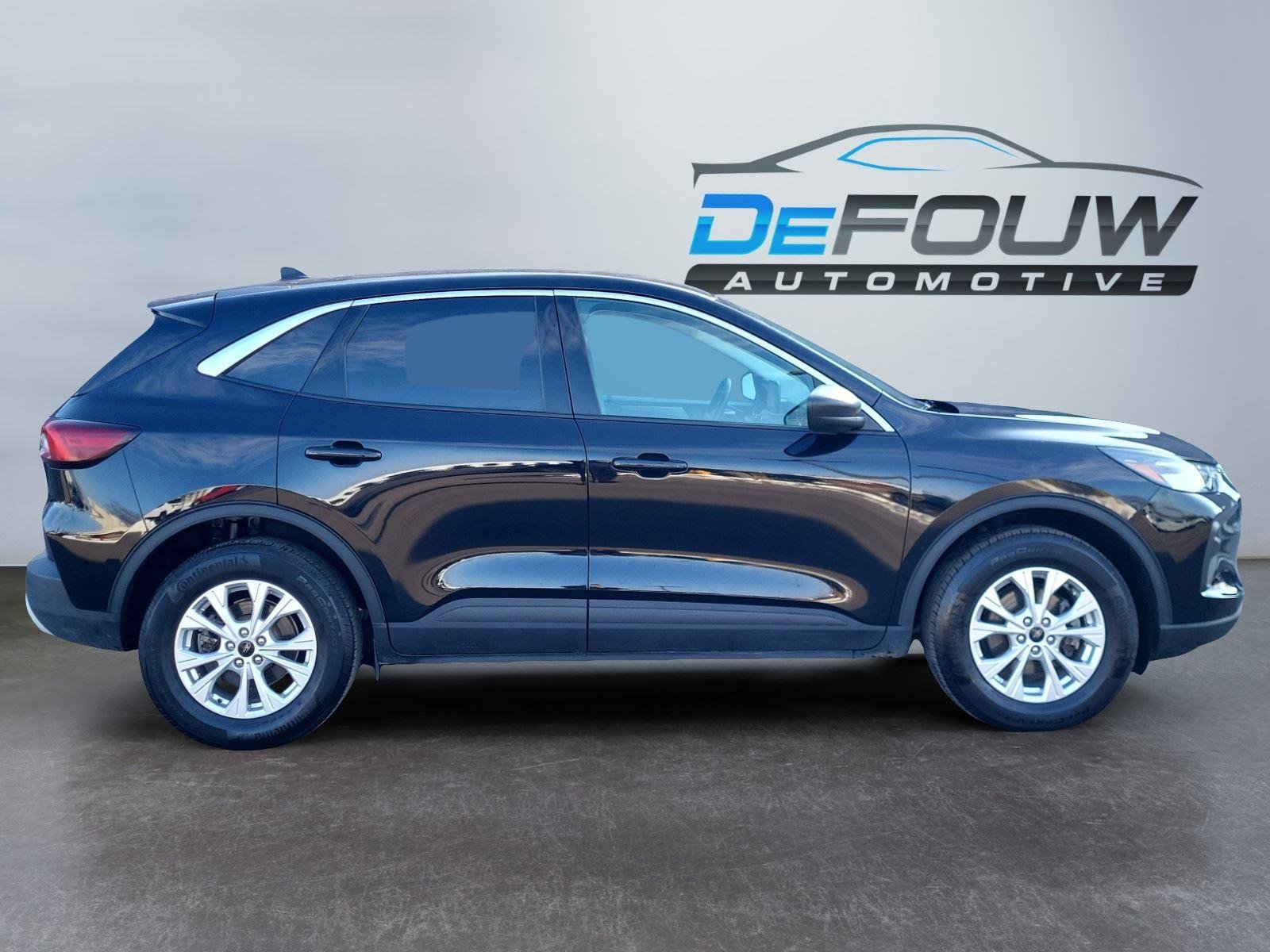 Used 2023 Ford Escape Active image 2