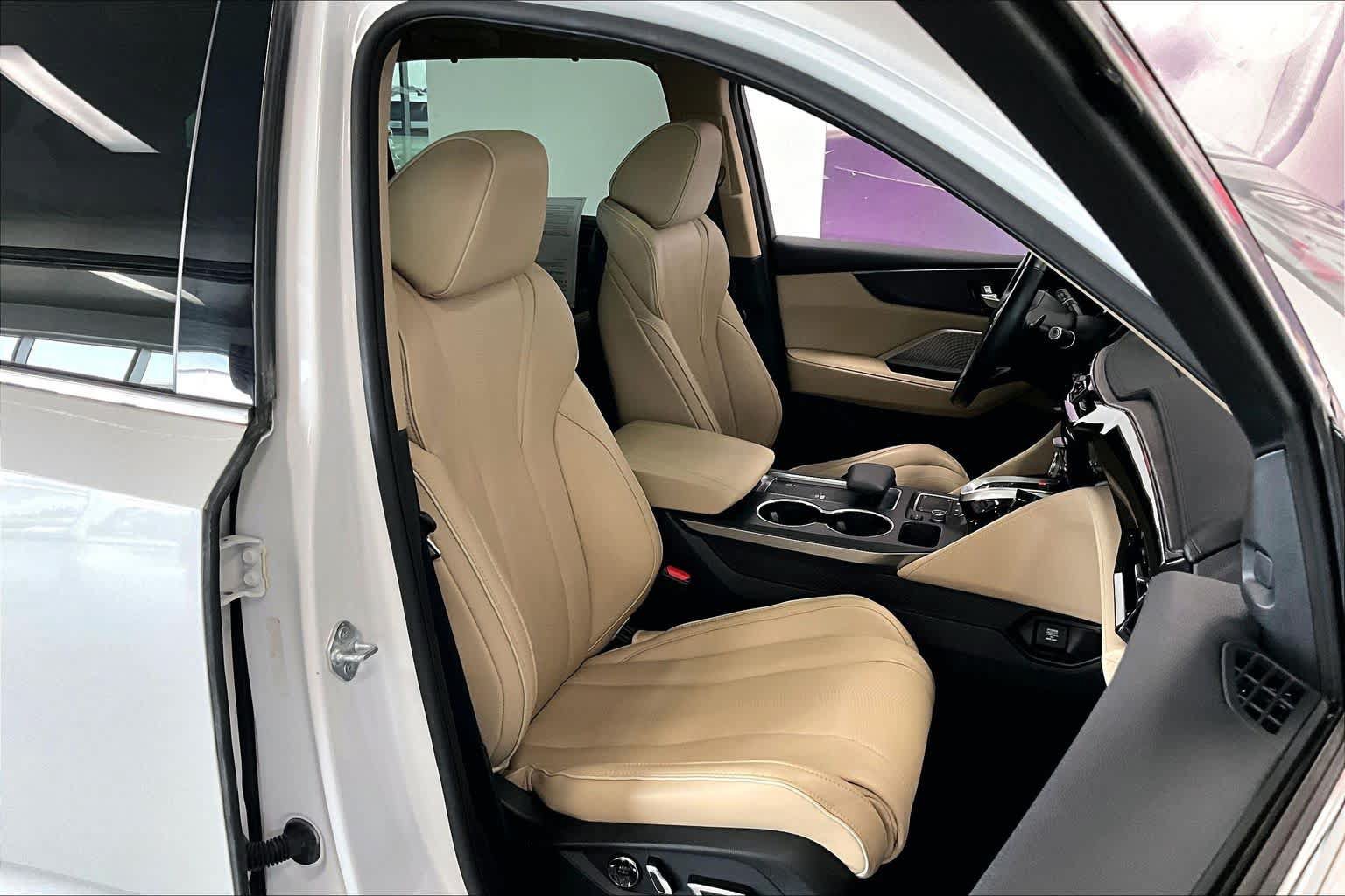 Used 2023 Acura MDX SH-AWD w/ Advance Package image 12