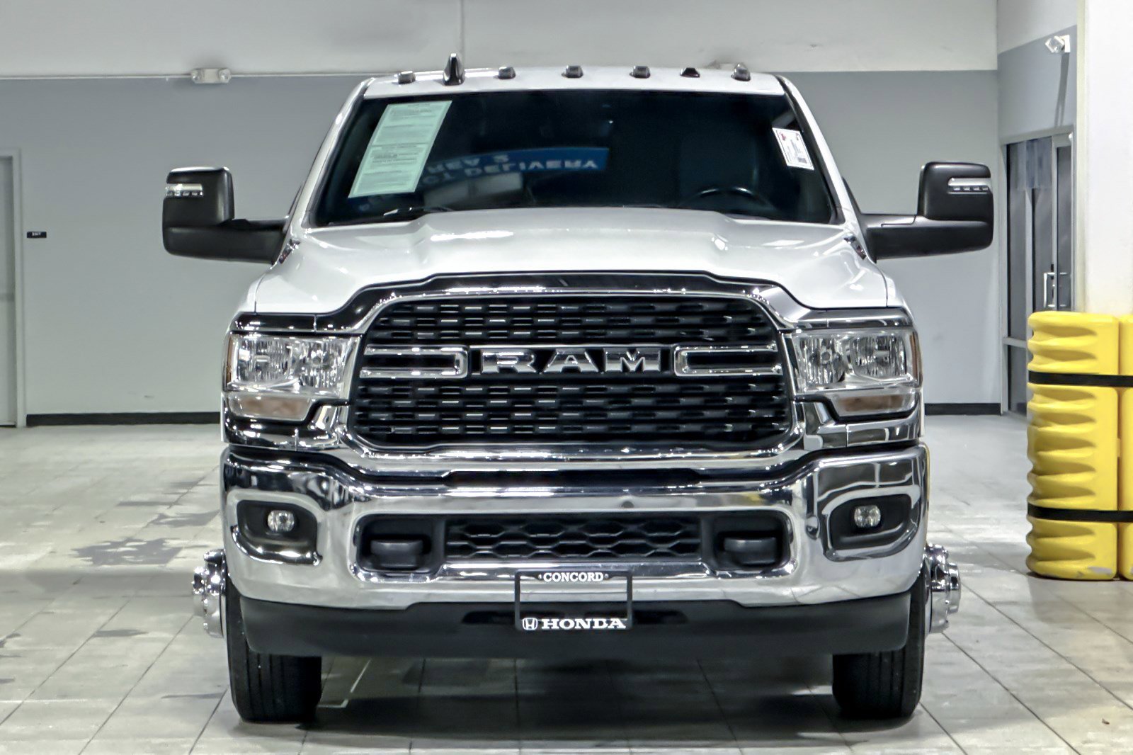 Used 2023 RAM 3500 Big Horn w/ Level 1 Equipment Group image 5