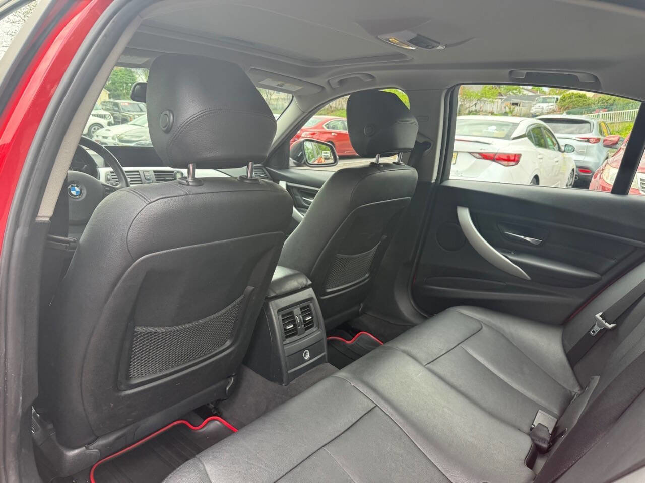 Used 2013 BMW 328i xDrive Sedan AWD/4WD image 13