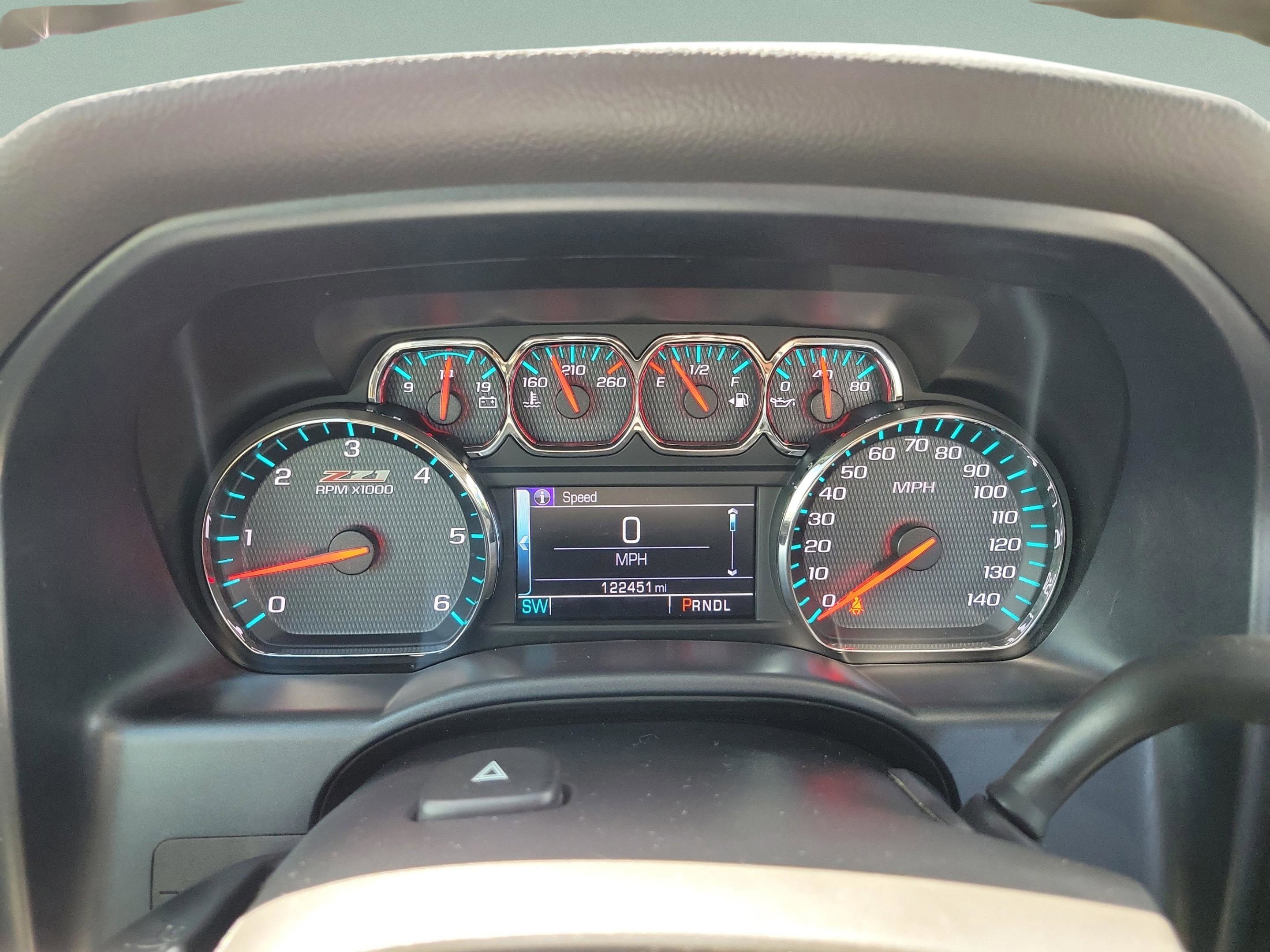 Used 2018 Chevrolet Silverado 1500 LT w/ All Star Edition image 29