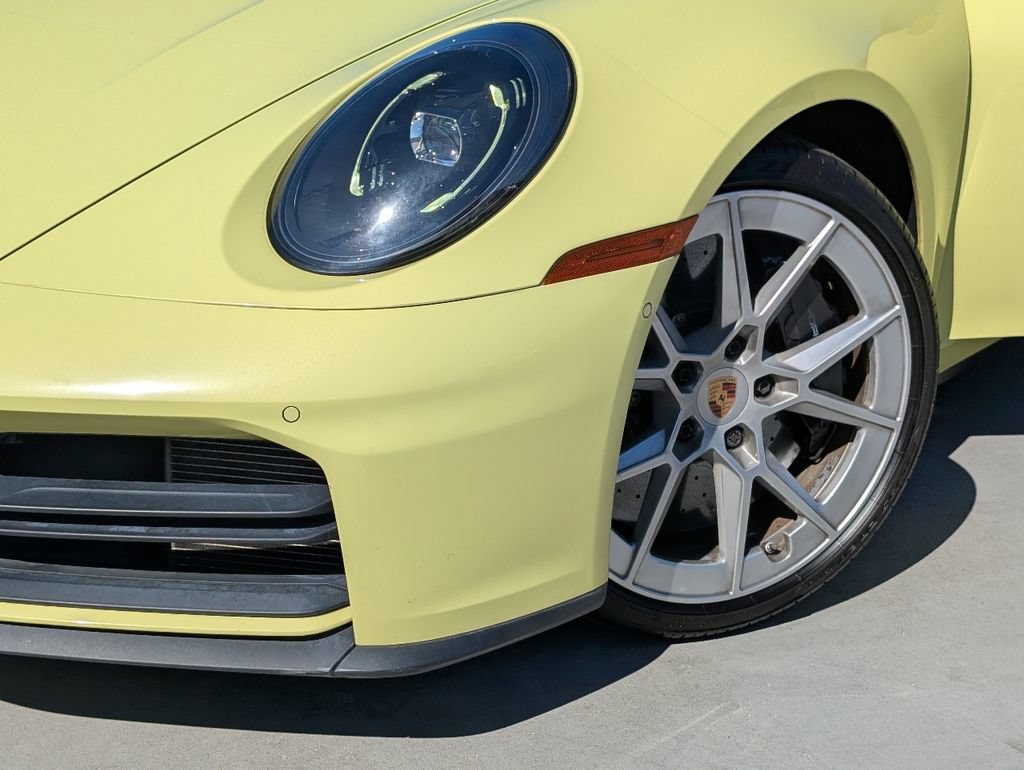 Used 2025 Porsche 911 Carrera S RWD image 10
