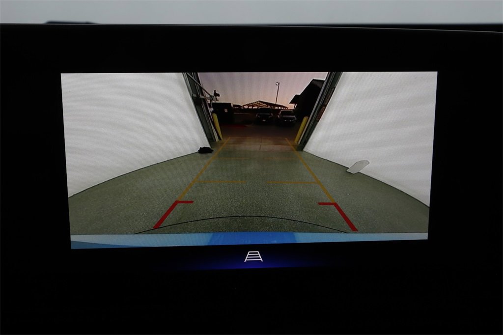 Used 2025 Chevrolet Trax RS w/ Driver Confidence Package image 21