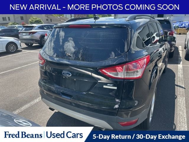 Used 2016 Ford Escape SE w/ Equipment Group 201A FWD image 9