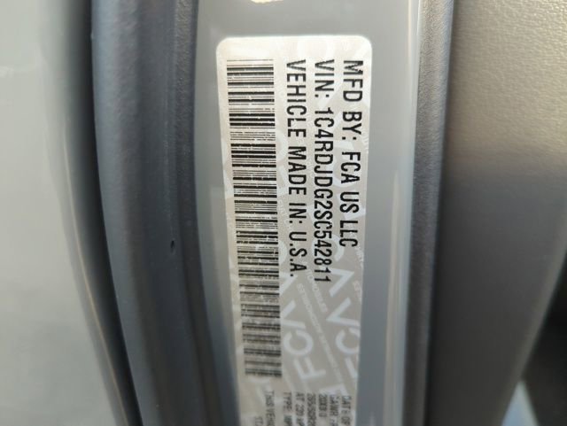 Used 2025 Dodge Durango GT image 35