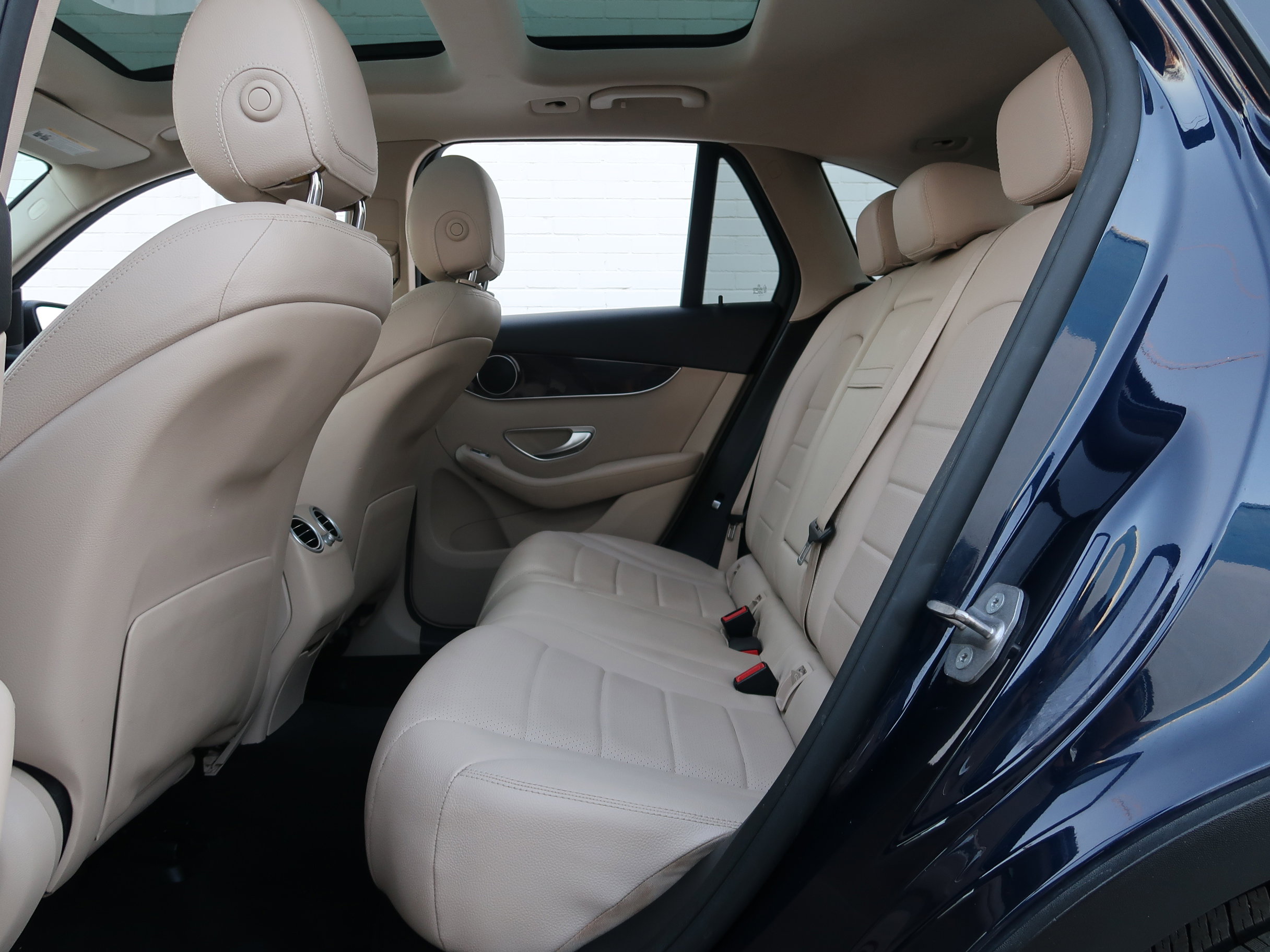 Used 2016 Mercedes-Benz GLC 300 image 34