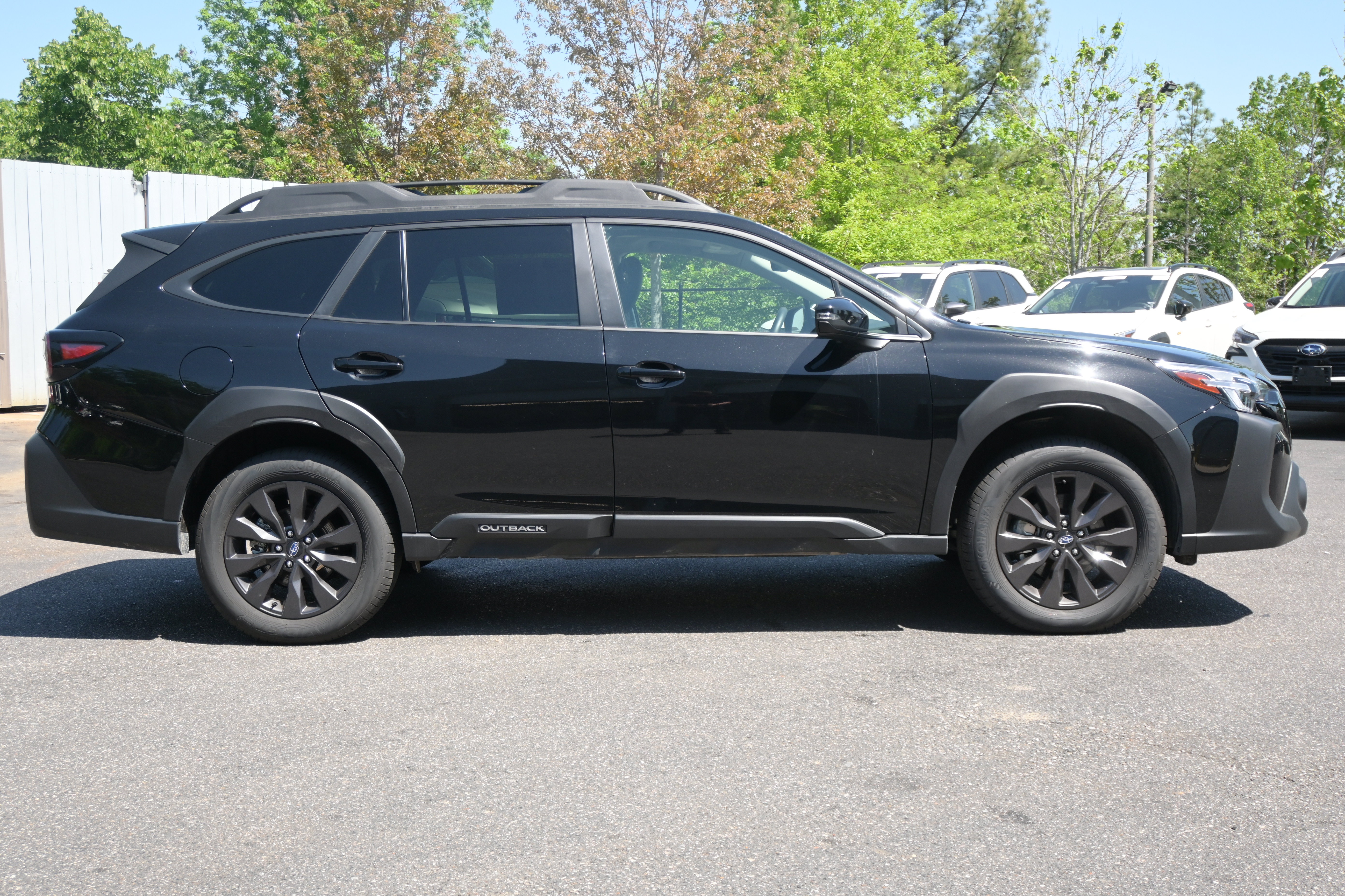 Certified 2025 Subaru Outback Onyx Edition AWD/4WD image 10