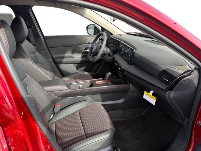 New 2026 Nissan Kicks SR AWD/4WD image 12