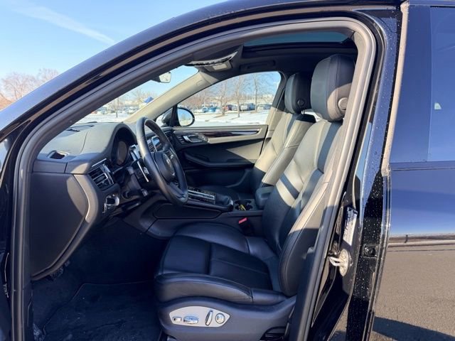 Used 2022 Porsche Macan S image 7