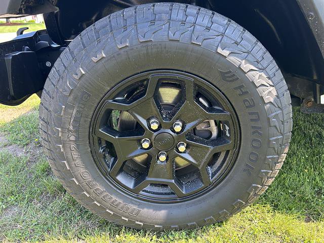 Used 2022 Jeep Gladiator Sport AWD/4WD image 9