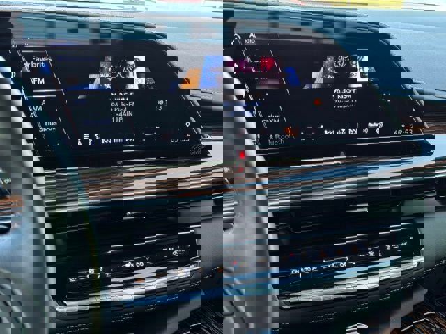 Certified 2023 Cadillac Escalade Premium Luxury w/ LPO, Radiant Package image 29