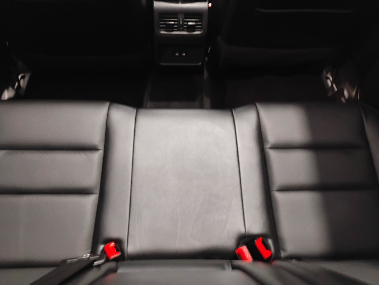 Used 2024 Nissan Rogue SV w/ SV Premium Package AWD/4WD image 9