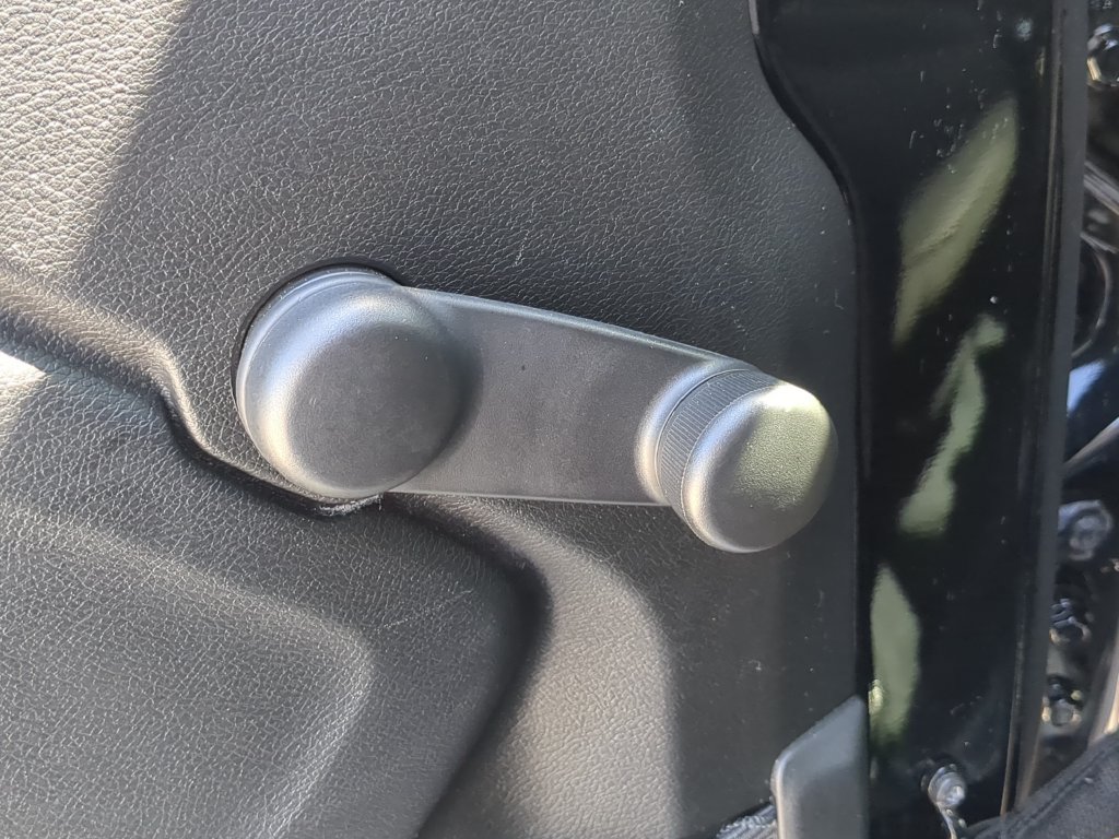 Used 2022 Jeep Gladiator Sport AWD/4WD image 18