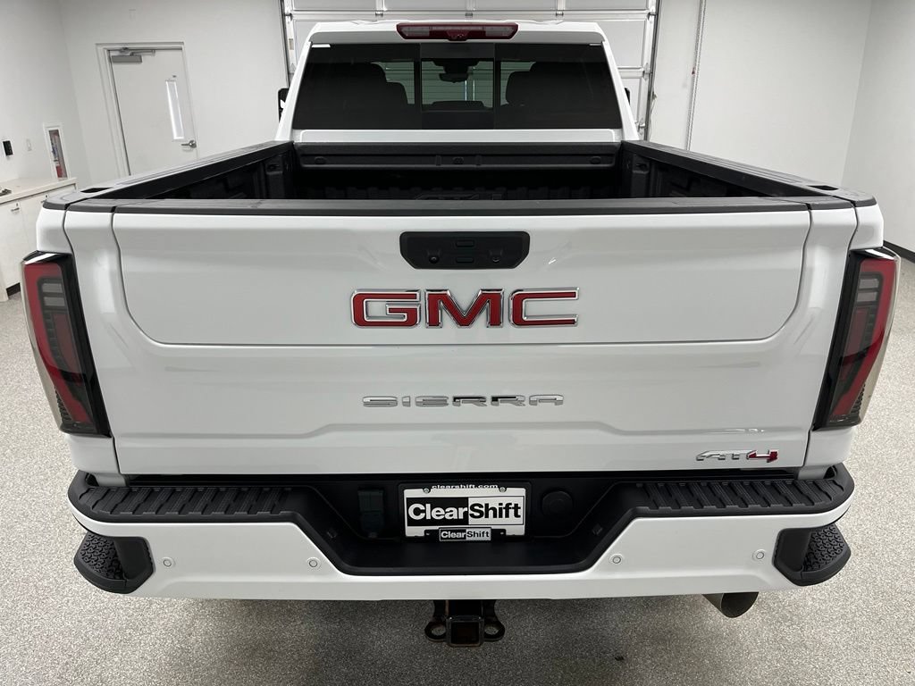 Used 2024 GMC Sierra 3500 AT4 w/ AT4 Premium Plus Package AWD/4WD image 9