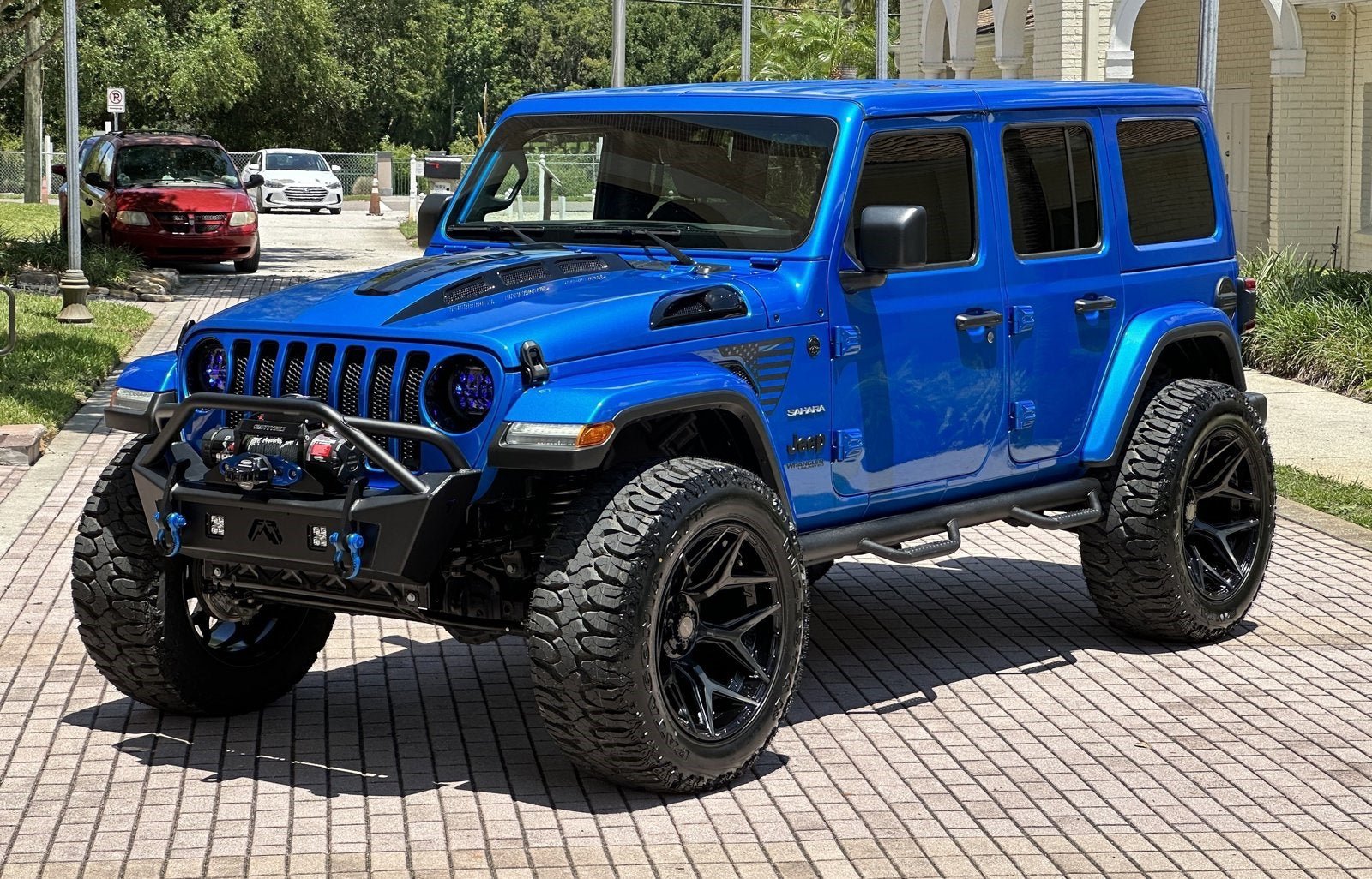 Used 2022 Jeep Wrangler Unlimited Sahara w/ LED Lighting Group AWD/4WD image 20