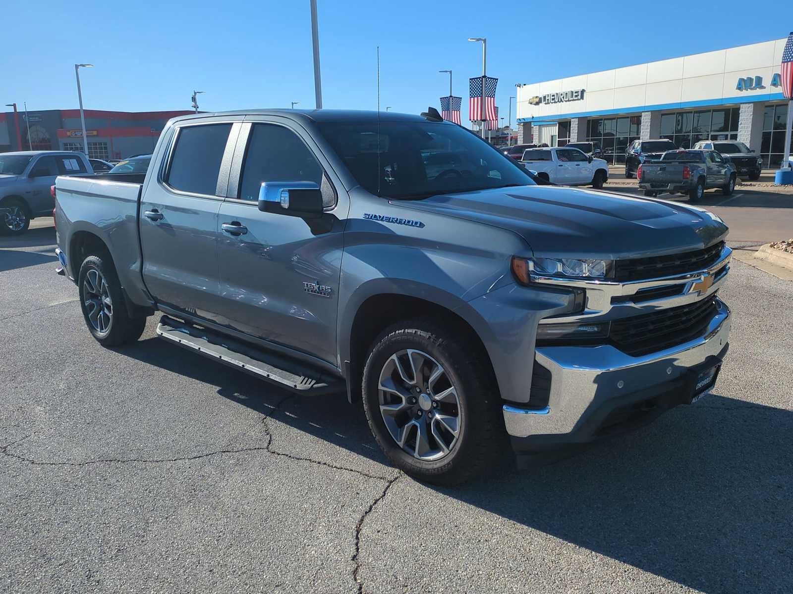 Used 2019 Chevrolet Silverado 1500 LT w/ Texas Edition image 2