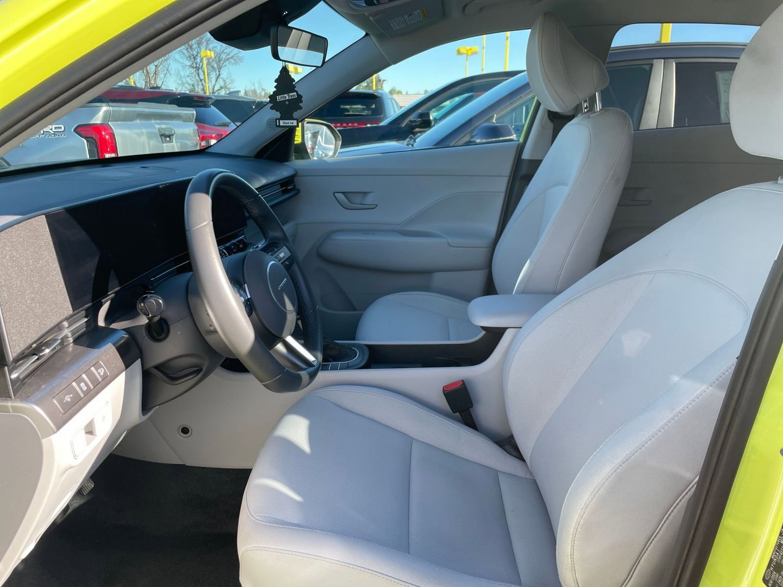 Used 2025 Hyundai Kona SEL image 27